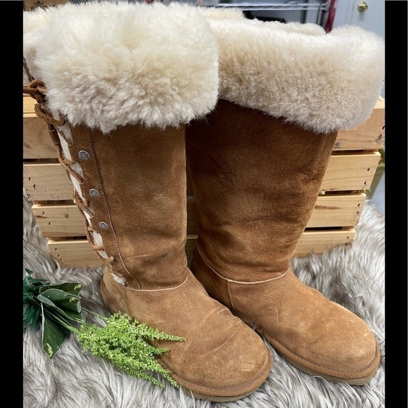 SIDE lace up UGG Boots - Picture 1 of 6